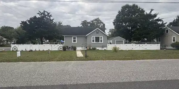 18 Ellery Road