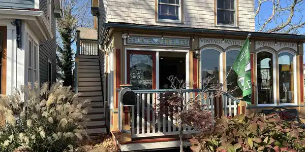 523 Lafayette Street