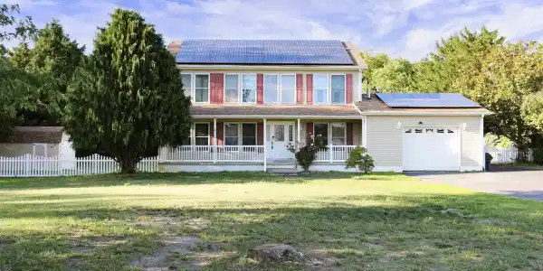 6 Woodcock Road
