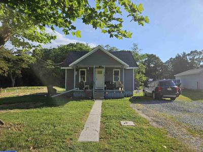 700 Poplar Avenue