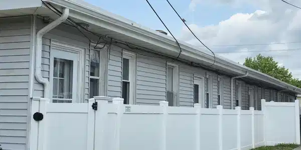 101 E Cresse Avenue