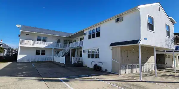 119 E Rosemary Road