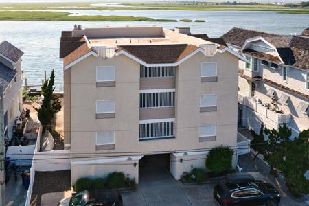 10009 Sunset Drive