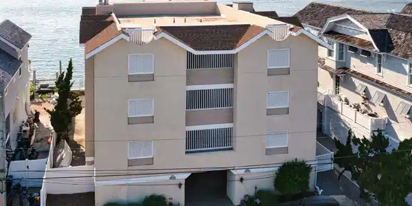 10009 Sunset Drive