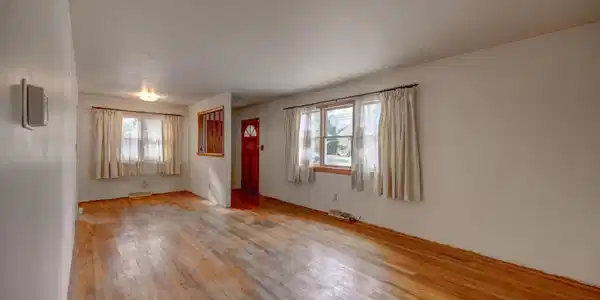 579 Seashore Road