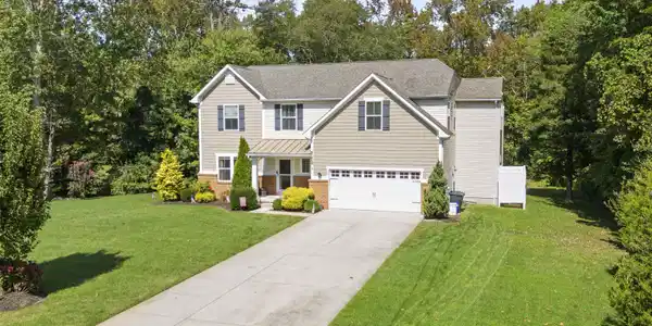 24 Seagrove Avenue