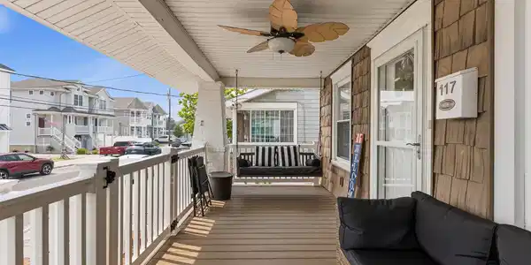 117 E Lavender Road