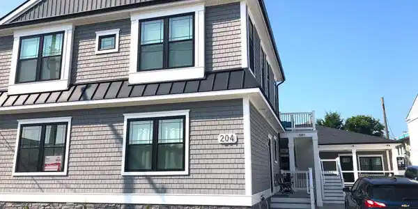 204 E Primrose Road