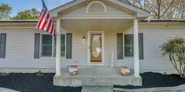 18 Pine Landing Way