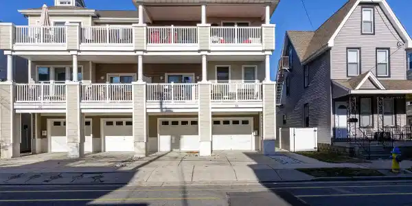 221 E Maple Avenue