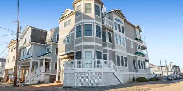 301 W 18th Avenue