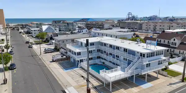 2001 Surf Avenue