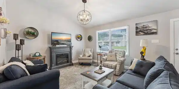 10 Egret Drive