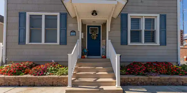 206 E Cardinal Road