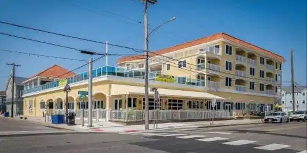 106 W Spruce Avenue