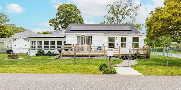 28 Bayberry Road