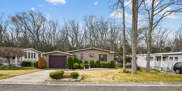 35 Breakwater Place