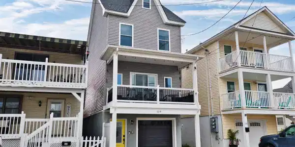 119 E Walnut Avenue