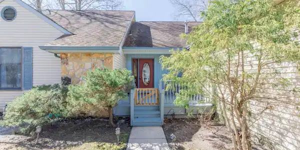 7 Shadbush Lane