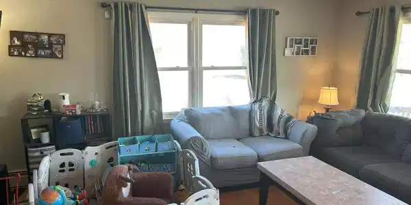 6 Wayne Avenue