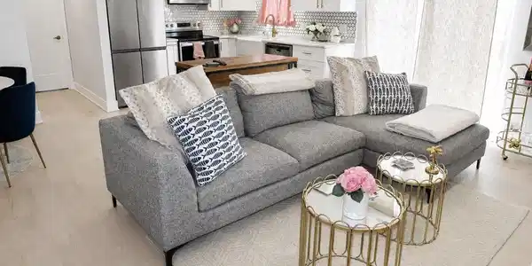Image 2: Living Room
