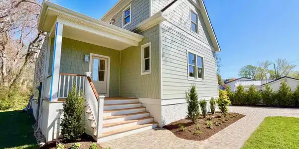 3 Grand Avenue