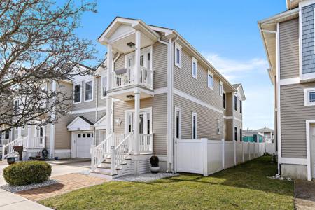 222 E Denver Avenue