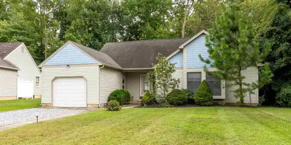 35 Cape Woods Road