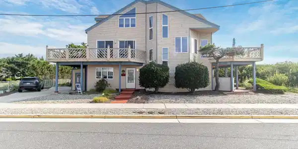 10 92nd Street
