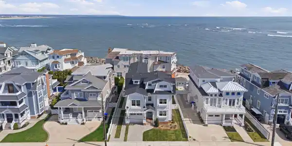 135 7th Street