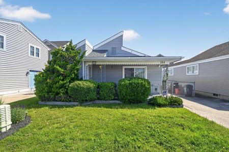 125 W Trenton Avenue