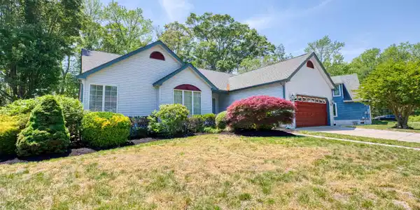 502 Portsmouth Road