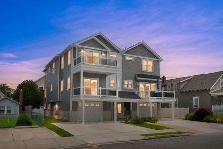 135 W Crocus Avenue