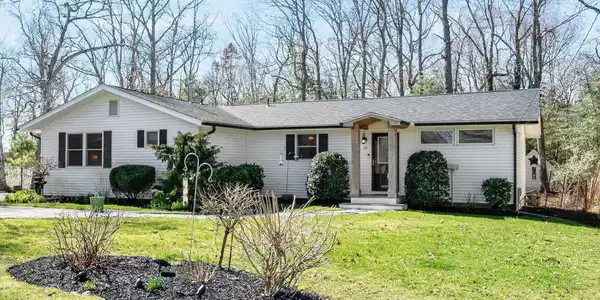 19 Winding Way