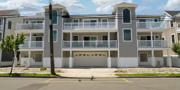 430 W Garfield Avenue