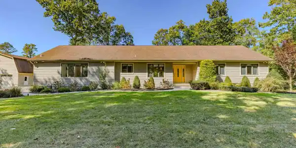 569 Shunpike Road