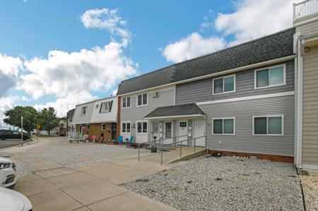 105 Seaview Court