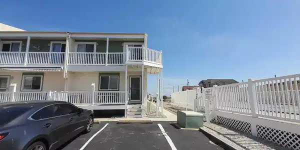 510 E Anglesea Drive