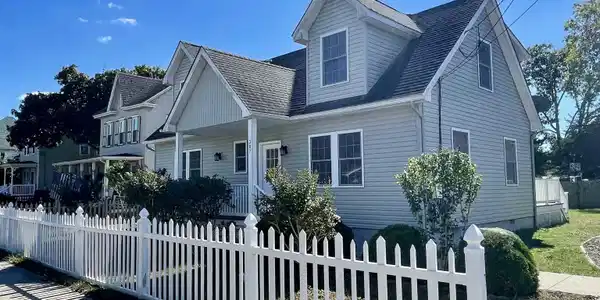 307 Mechanic Street