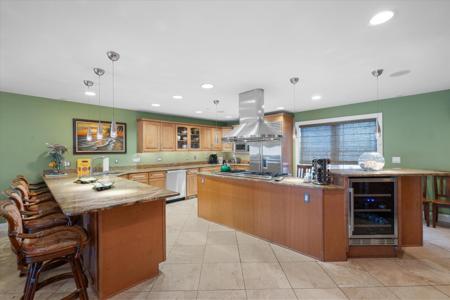 420 E Lavender Road