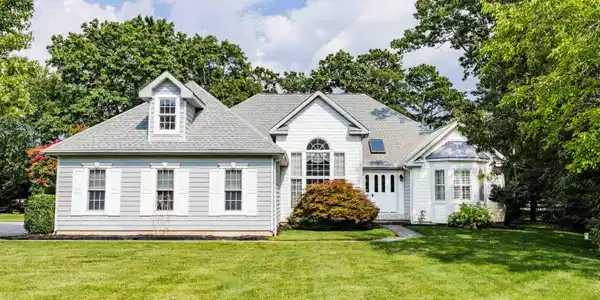 10 Sand Castle Drive