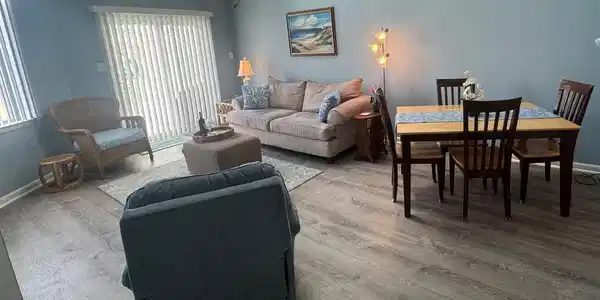 101 E Primrose Road