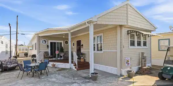 29 Yerkes Avenue