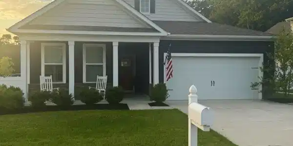 9 Leonard Drive