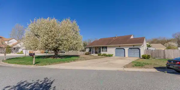 8 Barbara Terrace