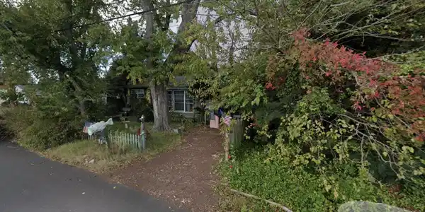 4 Eldredge Avenue