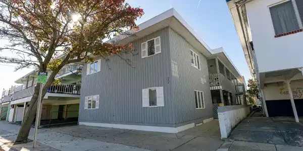 320 E Baker Avenue