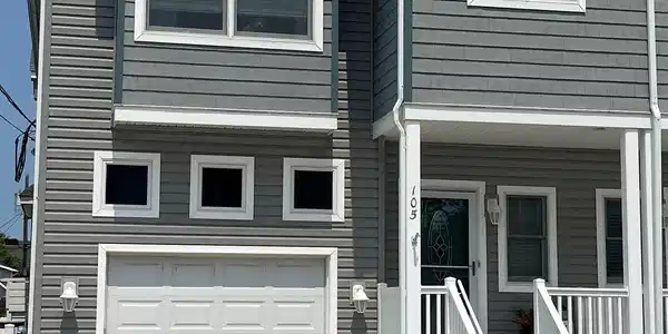 105 E Primrose Road