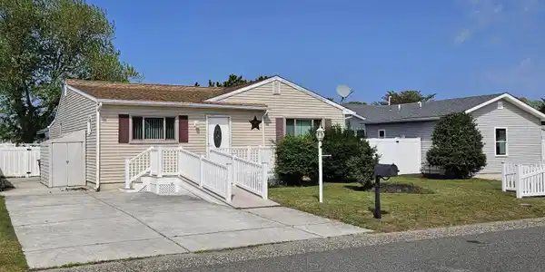 203 Shadeland Avenue