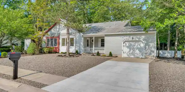 24 Heron Way